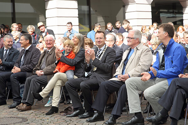 Auf dem Bild sind Besucher*innen der Reichsstädter Tage zu sehen.